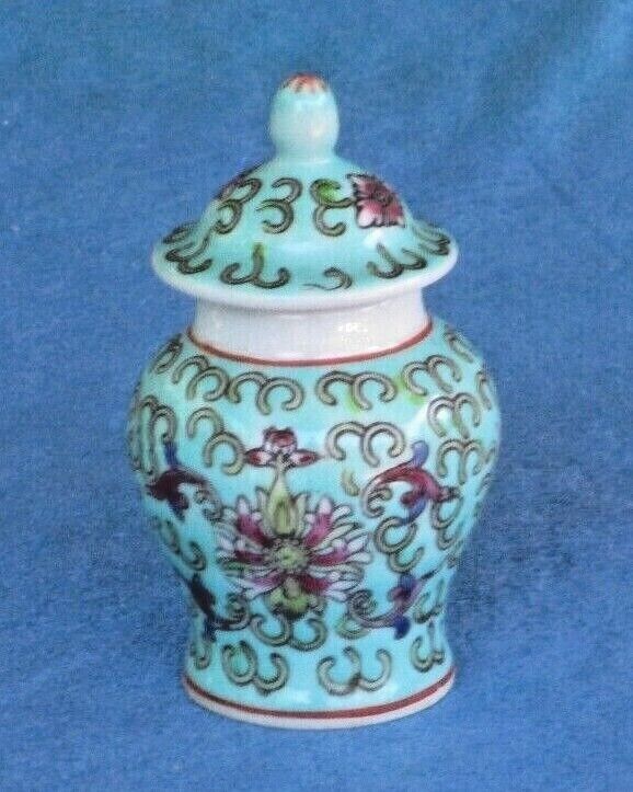 Vintage Lidded Chinese Miniature Ginger Pot Jar Porcelain 3” Signed