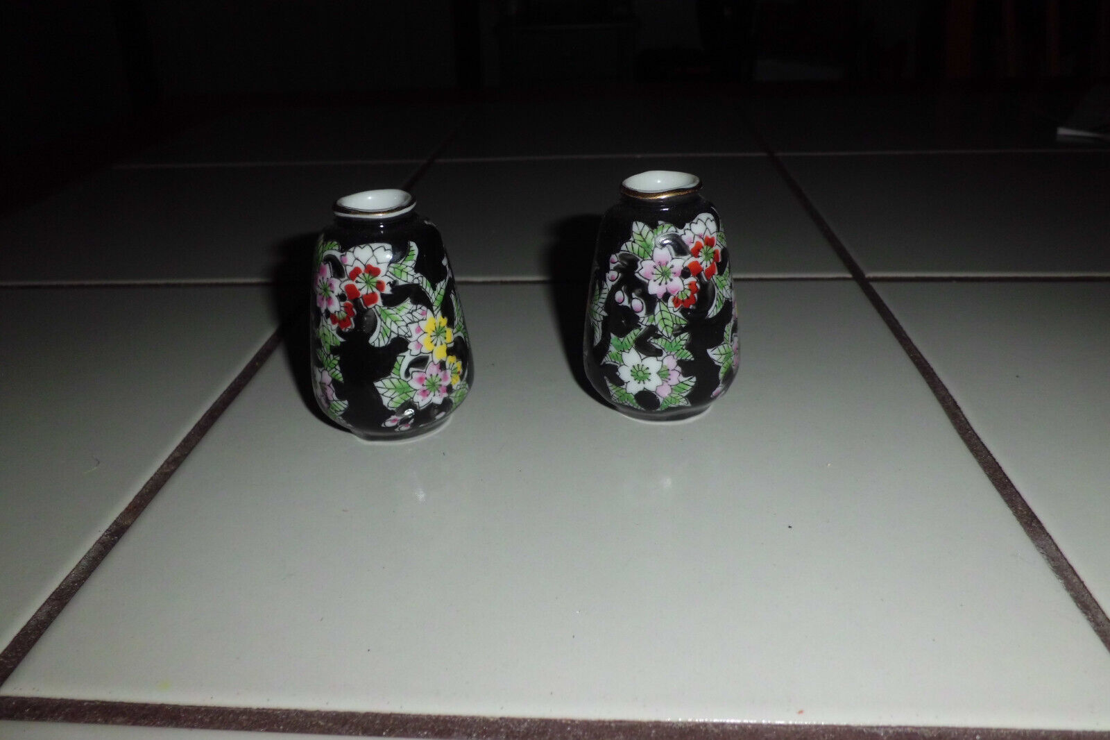Enesco Ceramic Mini Vases Set Of Two Black Ones  Both With Floral Design