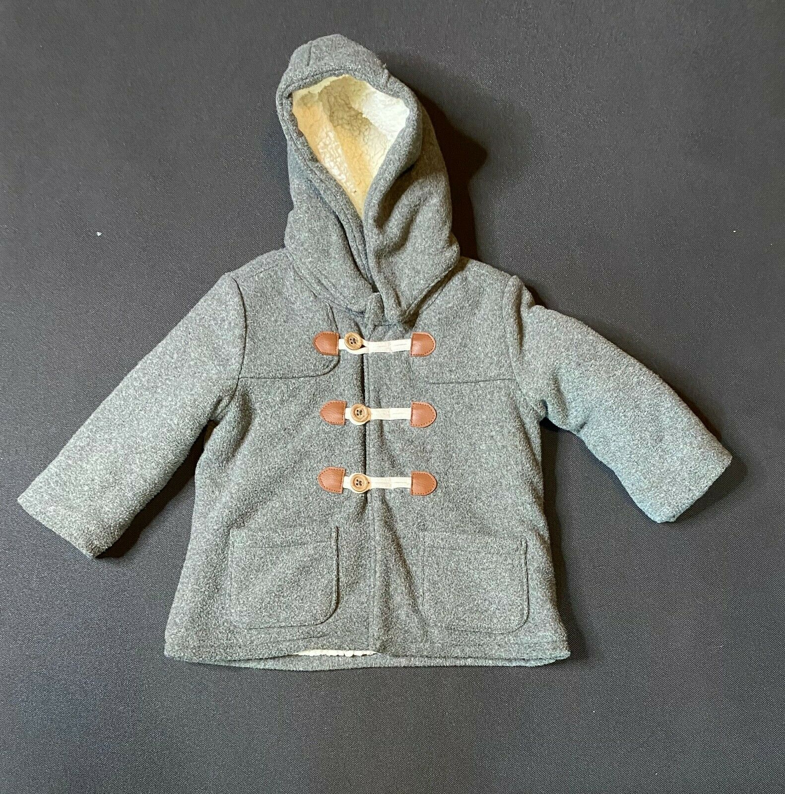 Kids Grey H & M Long Sleeve Winter Jacket With Hoodie Size 1 1/2 - 2y (14x13.5)